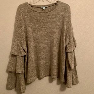 Cropped flowy sweater!